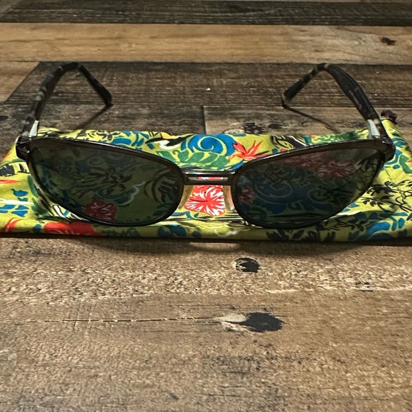 Maui Jim ‘Gulfstream’ Polarized Sunglasses - Picture 2 of 9